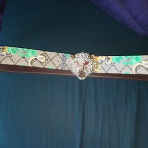 Gucci belt